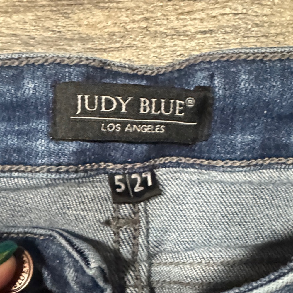 Judy Blue boyfriend fit distressed jeans dark wash size 5/27 - Picture 6 of 12